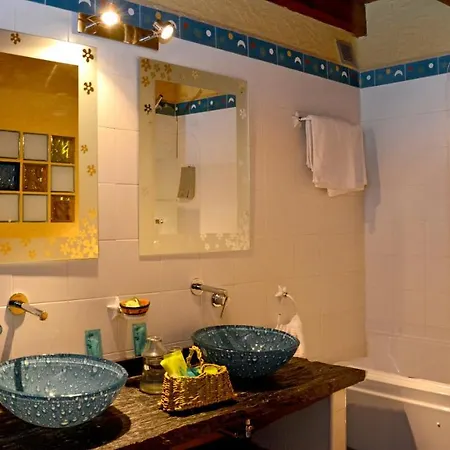 Casa de Campo Entre Babia Y La Luna *